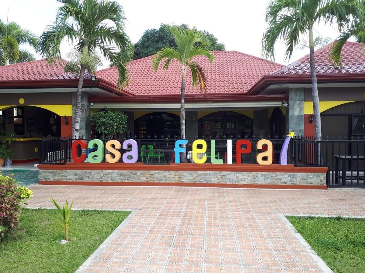ホテル Casa Felipa ラオアグ エクステリア 写真